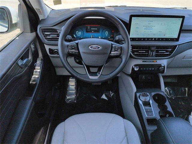 Certified 2025 Ford Escape Platinum w/ Premium Technology Package image 16