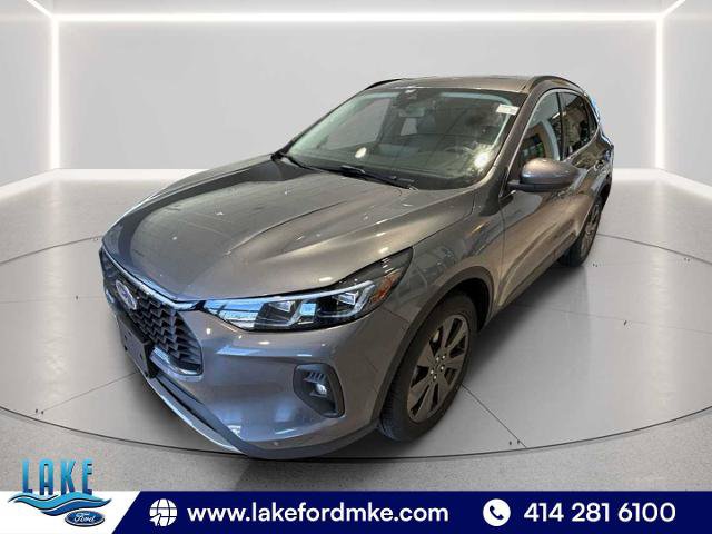 Certified 2024 Ford Escape Platinum AWD/4WD image 3