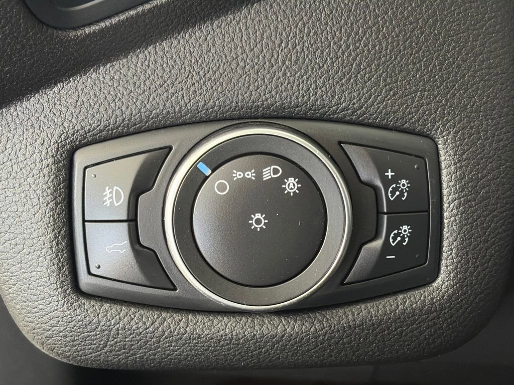 Certified 2019 Ford Escape SE image 24