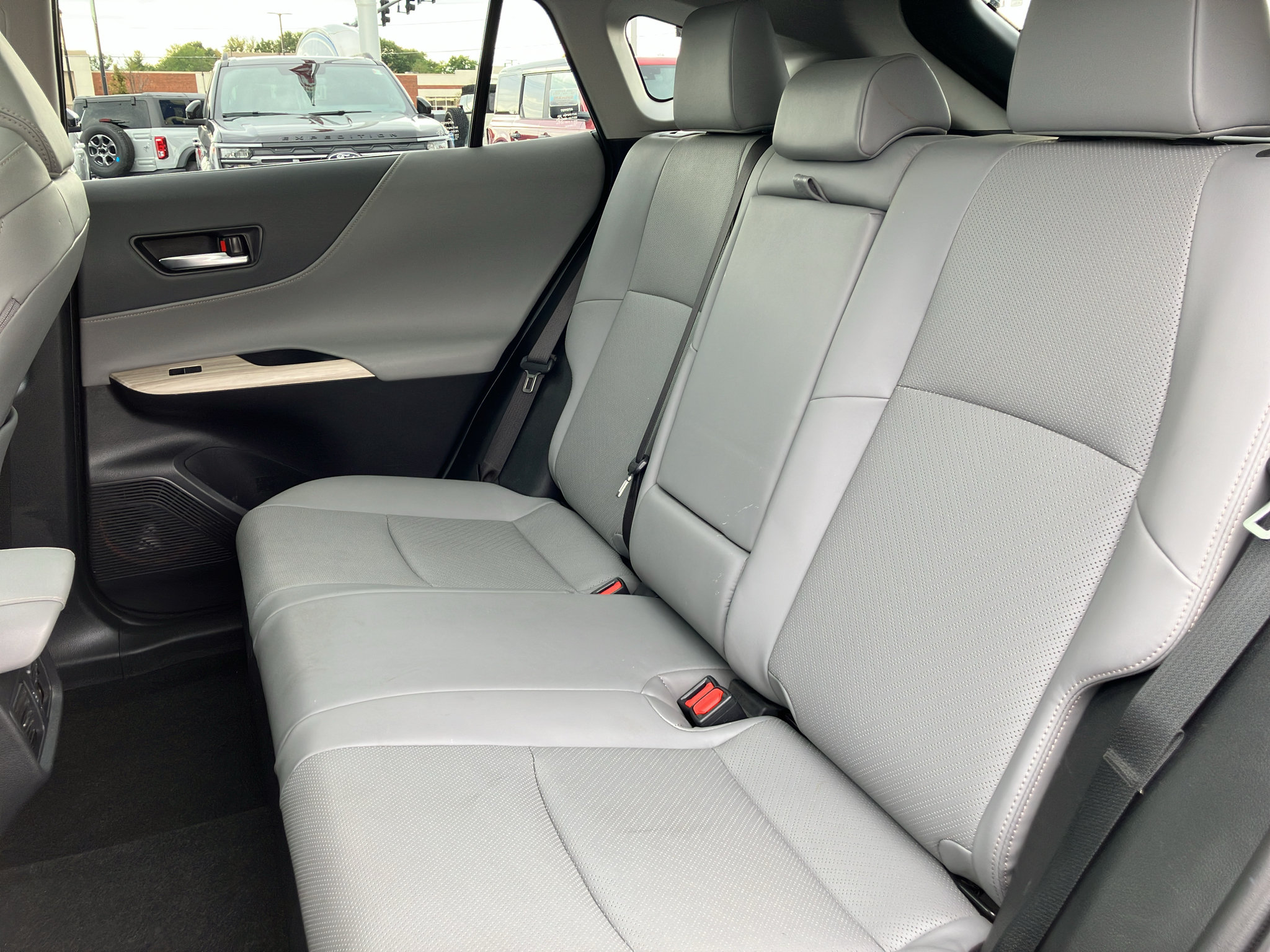 Used 2022 Toyota Venza Limited w/ Advanced Technology Package AWD/4WD image 31
