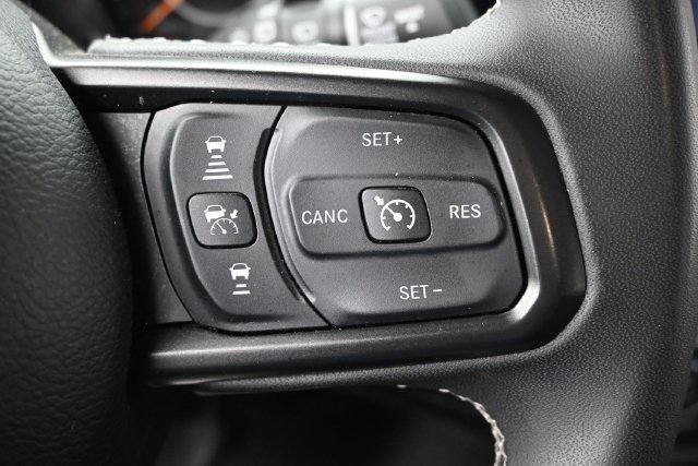 Used 2025 Jeep Wrangler Unlimited Rubicon AWD/4WD image 16