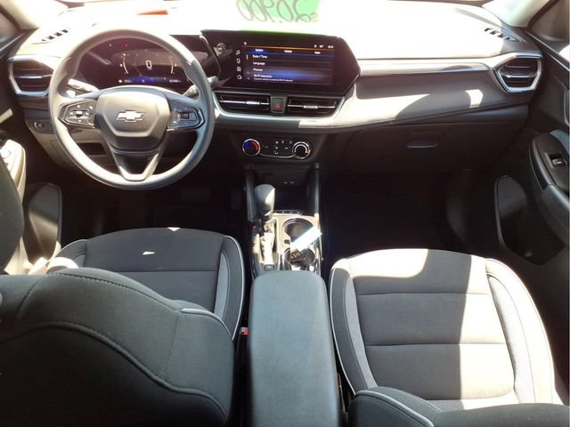 Used 2024 Chevrolet TrailBlazer LS w/ LS Convenience Package FWD image 10