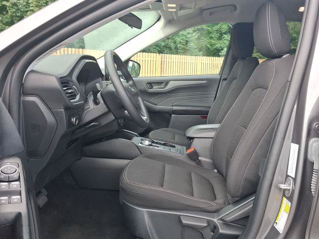 Certified 2025 Ford Escape Active AWD/4WD image 17