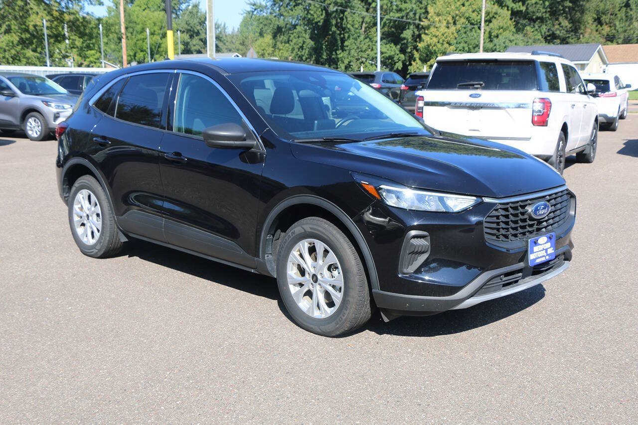 Certified 2024 Ford Escape Active AWD/4WD image 2
