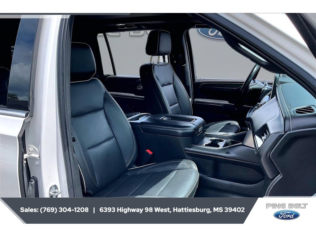 Used 2023 GMC Yukon XL SLT AWD/4WD image 6
