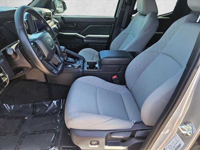 Used 2025 Toyota Tacoma SR5 AWD/4WD image 15
