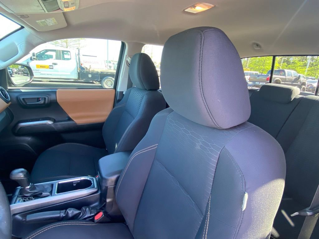 Used 2019 Toyota Tacoma SR5 RWD image 20