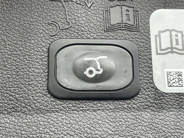 Certified 2019 Ford Escape Titanium image 10