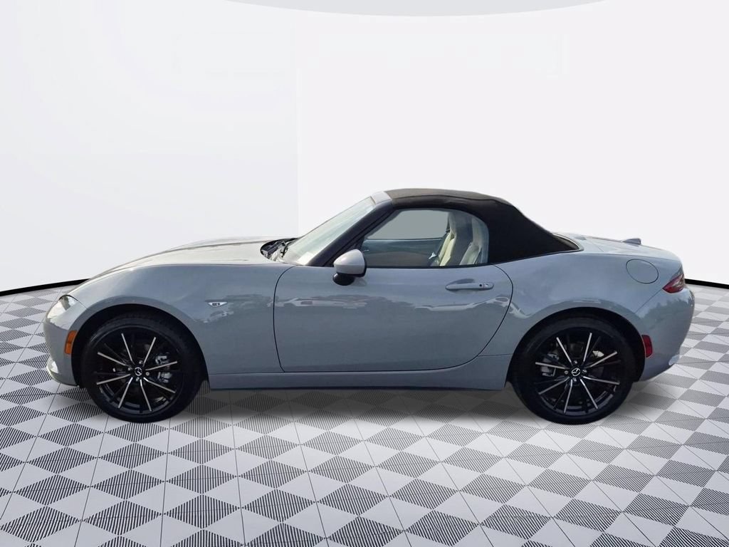 Used 2024 MAZDA MX-5 Miata Grand Touring w/ Weather Package RWD image 2