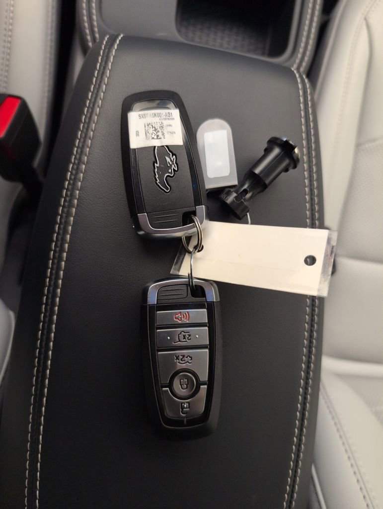 Certified 2025 Ford Mustang Mach-E Premium image 44