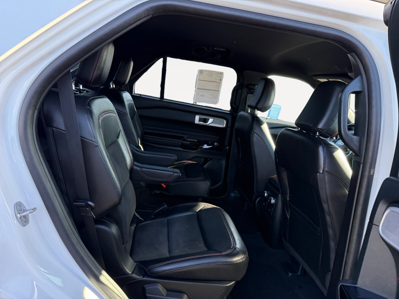 Certified 2022 Ford Explorer ST-Line w/ Class IV Trailer Tow Package RWD image 18