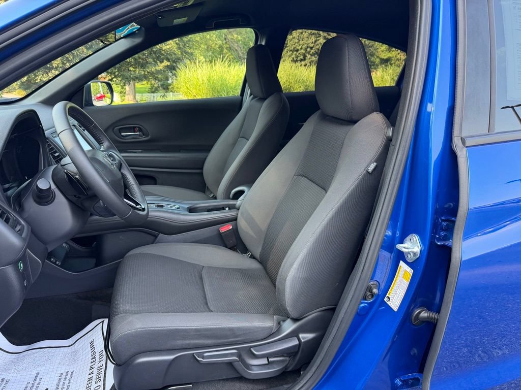 Used 2021 Honda HR-V Sport image 11