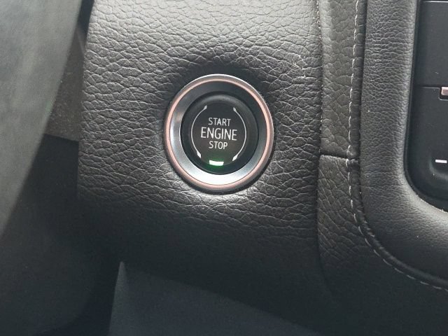 Used 2021 GMC Yukon XL Denali w/ Denali Ultimate Package AWD/4WD image 46