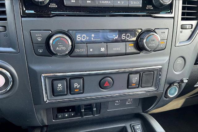 Used 2024 Nissan Titan SV w/ SV Convenience Package RWD image 16