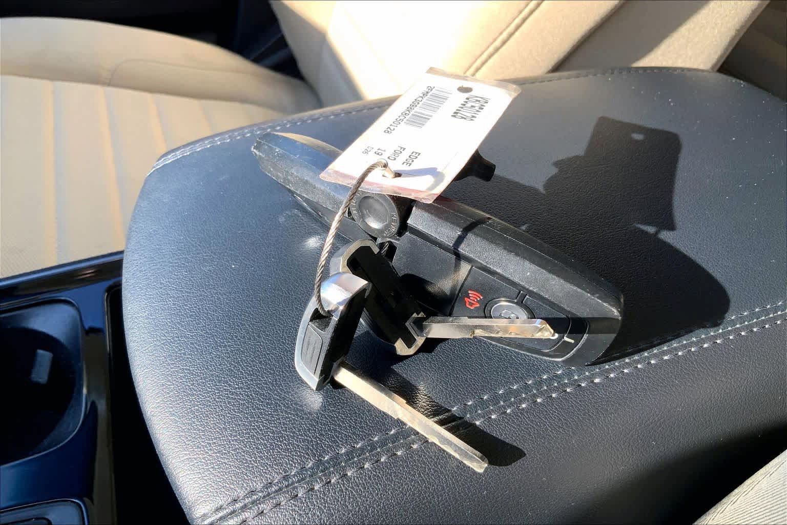 Certified 2019 Ford Edge SE FWD image 14