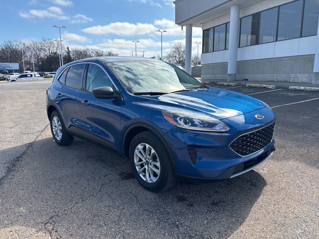 Certified 2022 Ford Escape SE w/ Convenience Package image 1