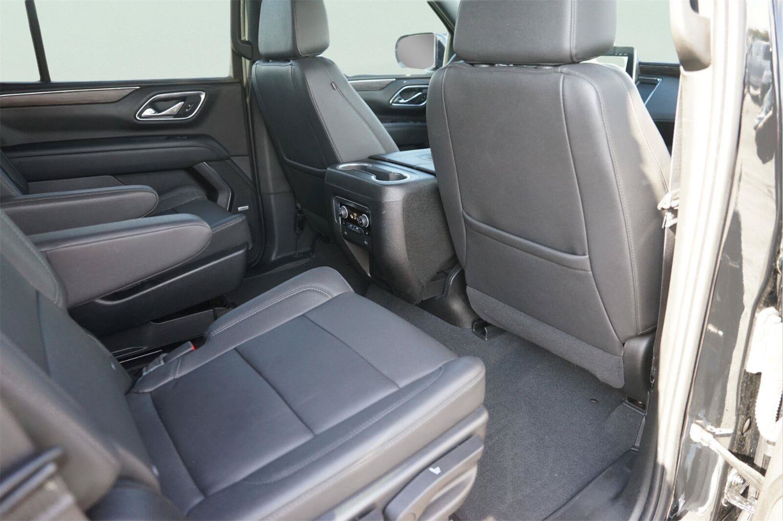 Used 2023 Chevrolet Tahoe LT w/ LT Signature Plus Package RWD image 17