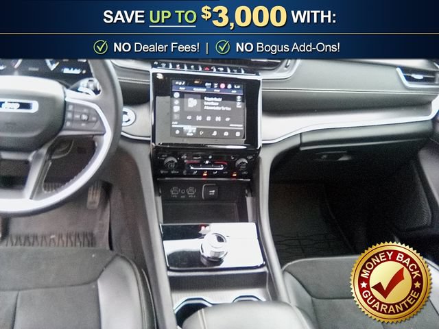 Used 2024 Jeep Grand Cherokee L Altitude AWD/4WD image 20
