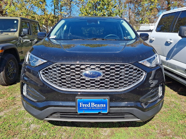 Certified 2024 Ford Edge SEL w/ Convenience Package AWD/4WD image 2