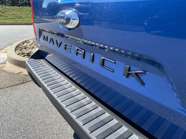Certified 2023 Ford Maverick XLT FWD image 11