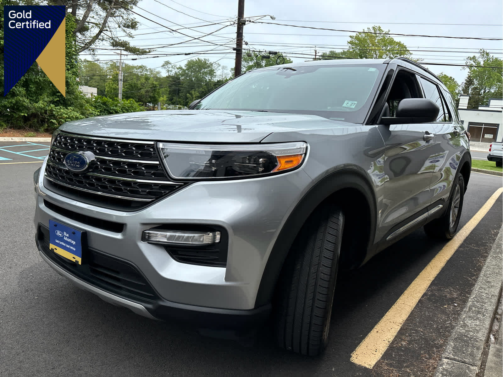 Certified 2022 Ford Explorer XLT w/ Equipment Group 202A