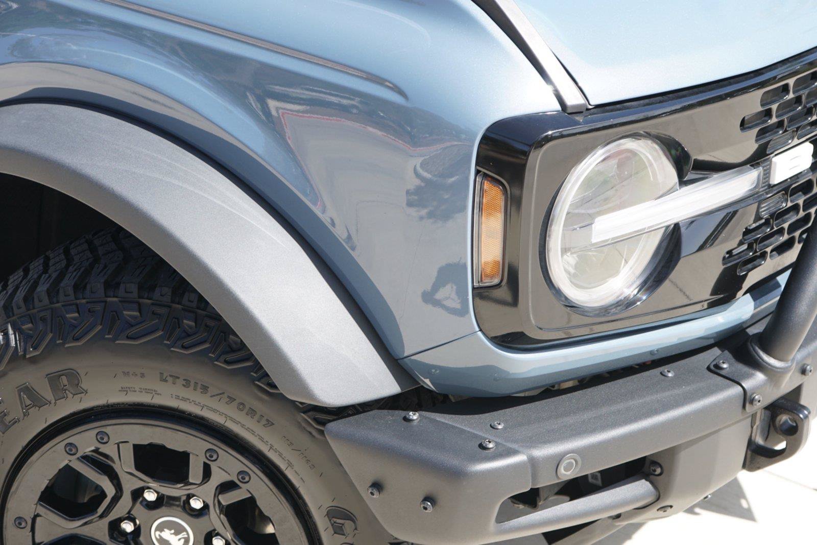 Certified 2024 Ford Bronco Wildtrak AWD/4WD image 3