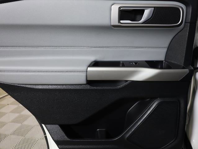 Certified 2023 Ford Explorer XLT w/ Equipment Group 202A AWD/4WD image 34