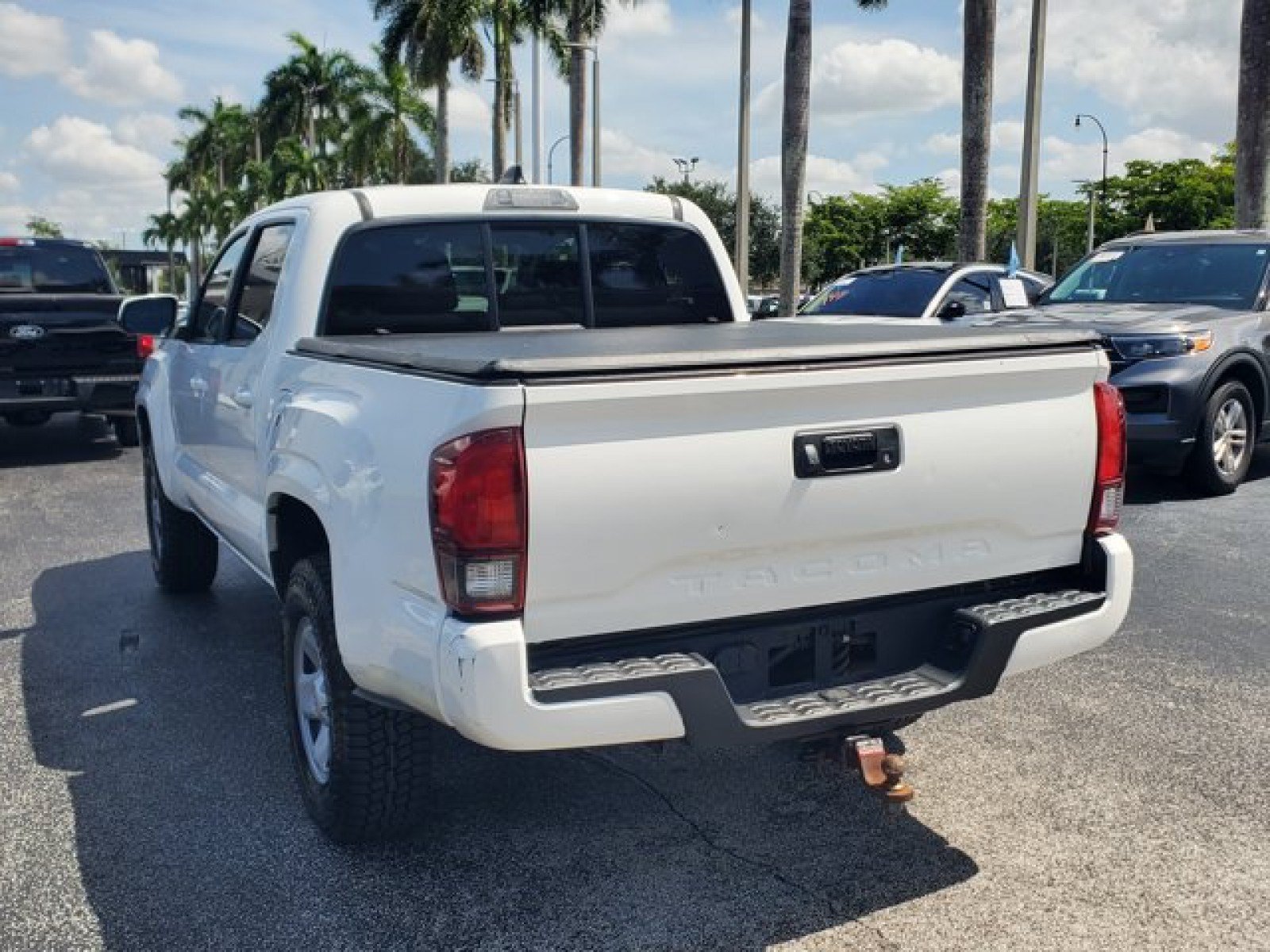 Used 2020 Toyota Tacoma SR w/ SR Convenience Package RWD image 5