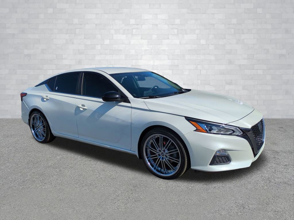 Used 2021 Nissan Altima 2.5 SR image 8