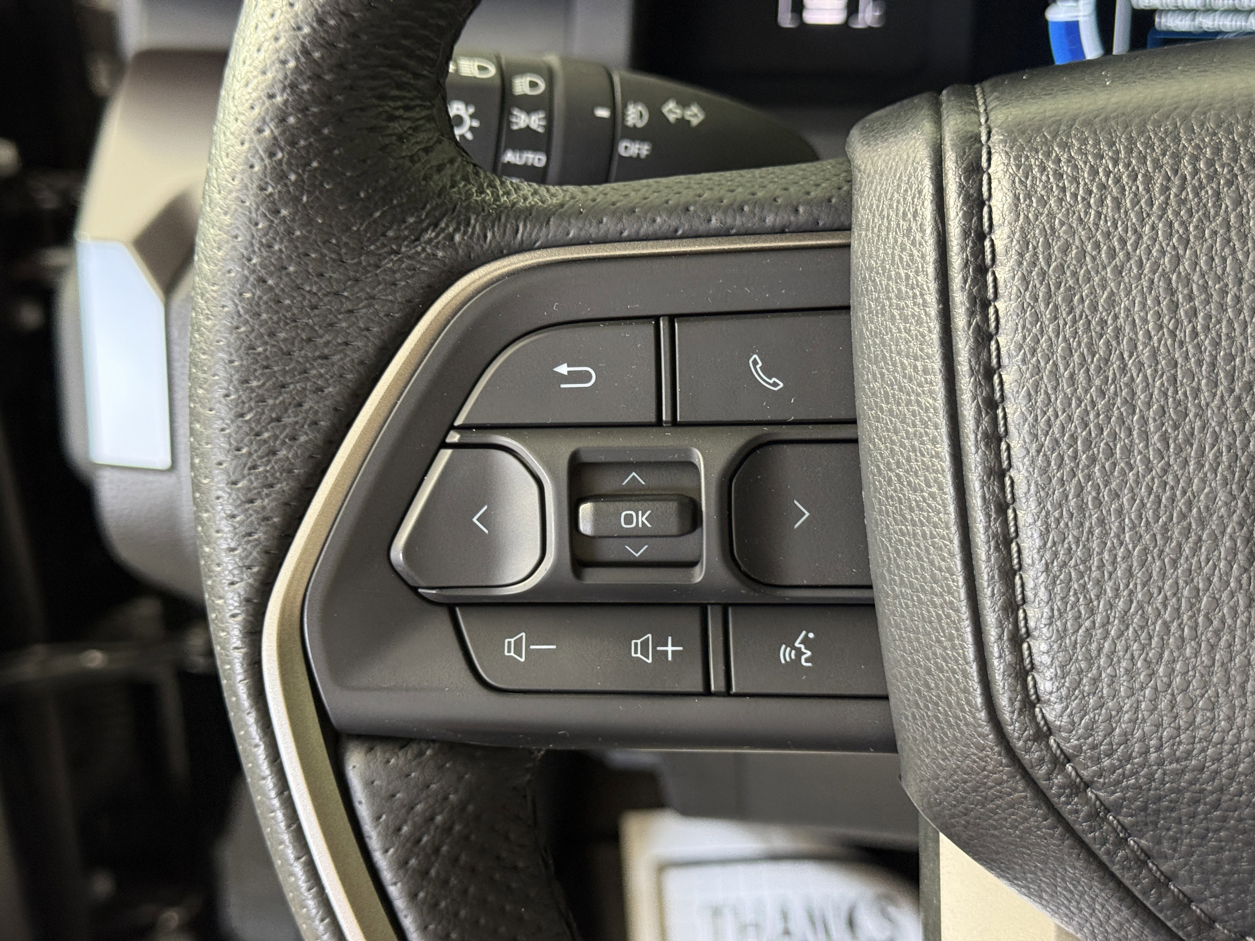 Used 2024 Toyota Tacoma SR5 w/ SR5 Upgrade Package AWD/4WD image 7