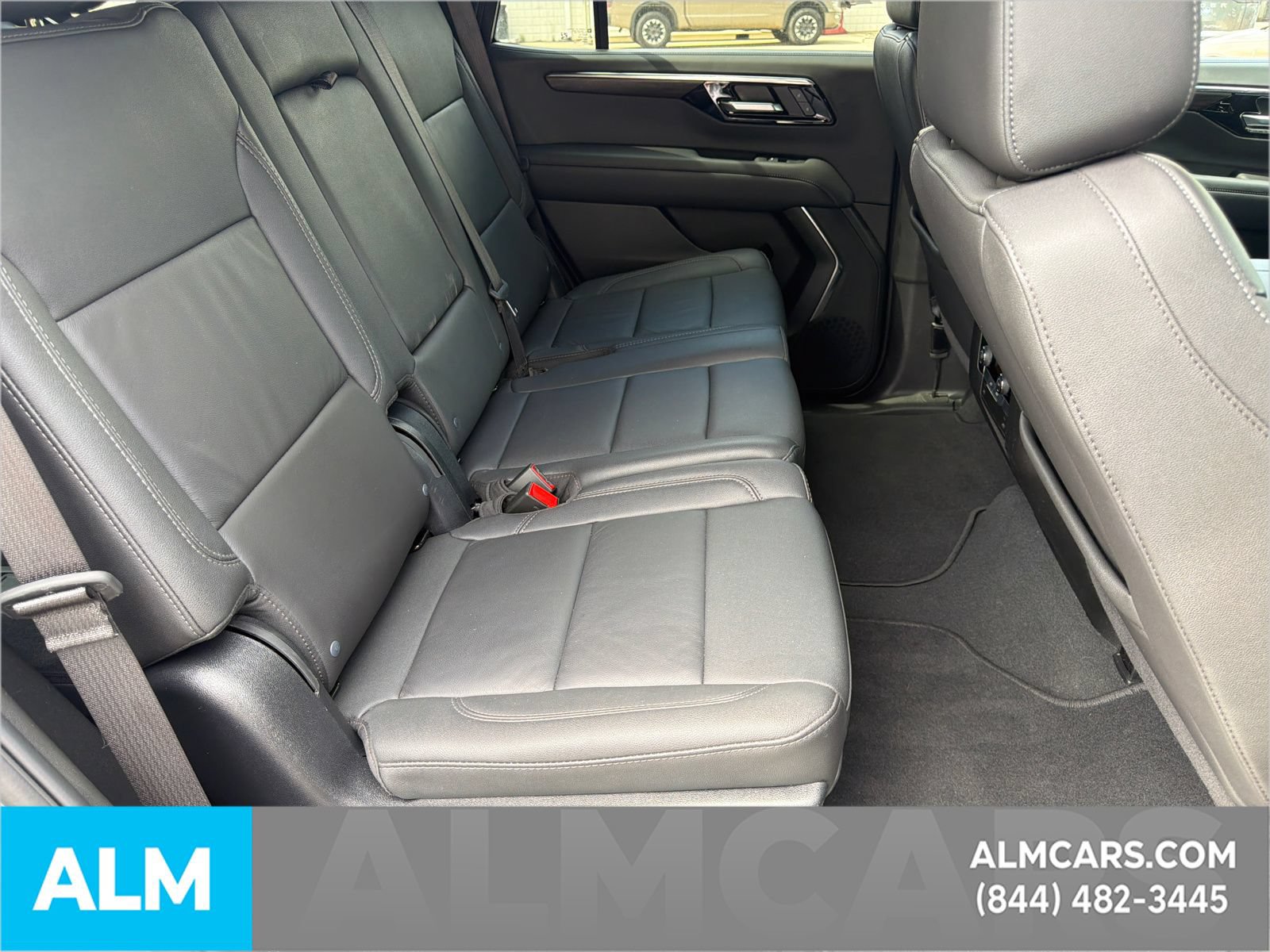Used 2025 Chevrolet Tahoe LT AWD/4WD image 17