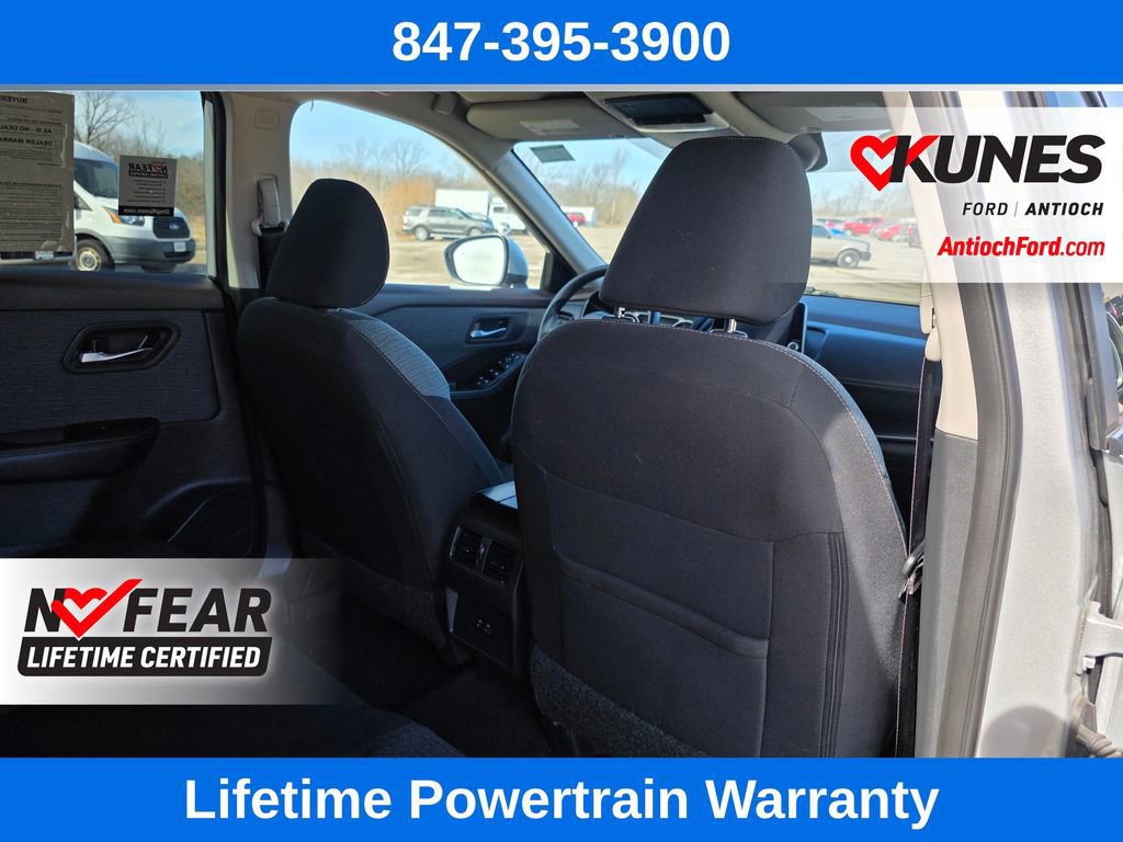 Used 2023 Nissan Rogue SV image 24