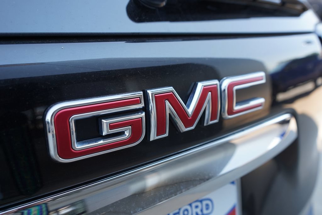 Used 2024 GMC Terrain SLE AWD/4WD image 5