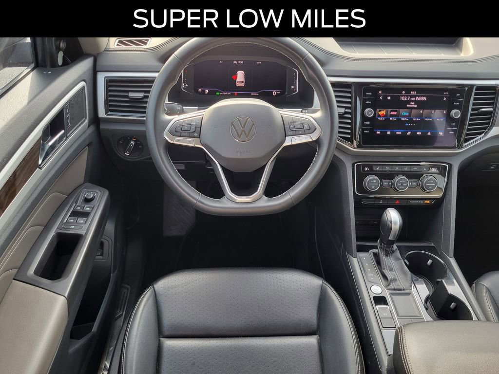 Used 2022 Volkswagen Atlas SE w/ Black Wheel Package image 9
