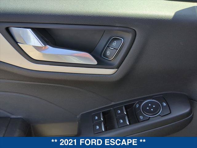 Certified 2021 Ford Escape SE FWD image 11