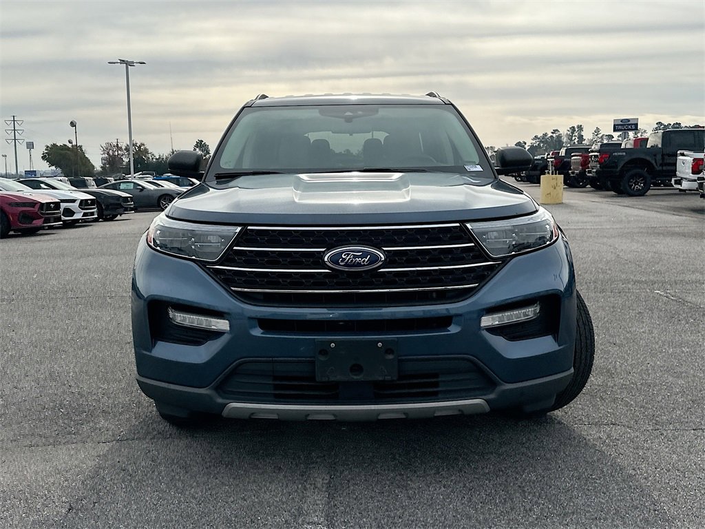 Certified 2020 Ford Explorer XLT w/ Equipment Group 202A image 5