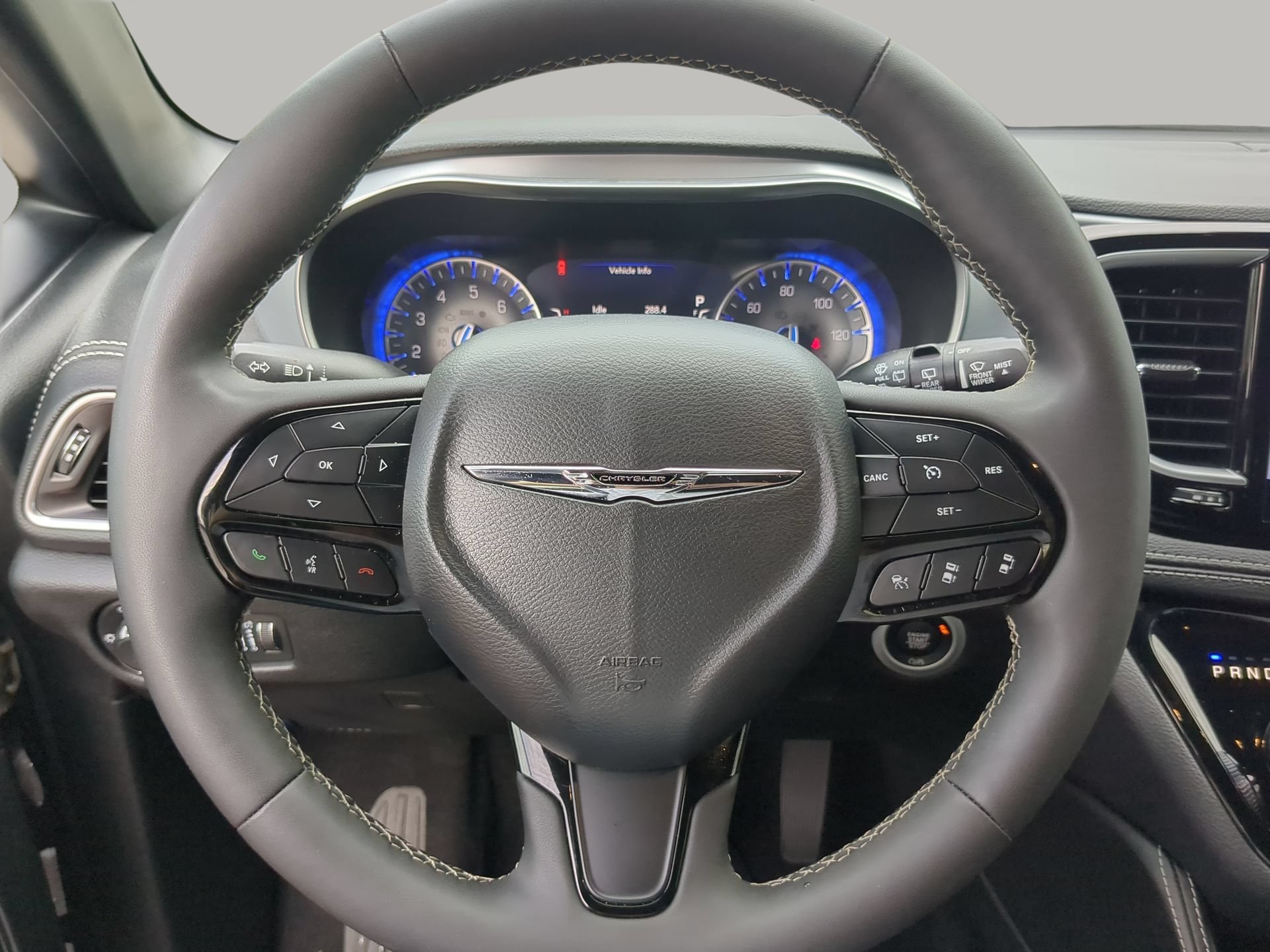 Used 2025 Chrysler Pacifica Limited FWD image 69