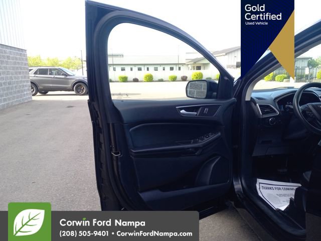 Certified 2022 Ford Edge SE w/ Black Appearance Package AWD/4WD image 12