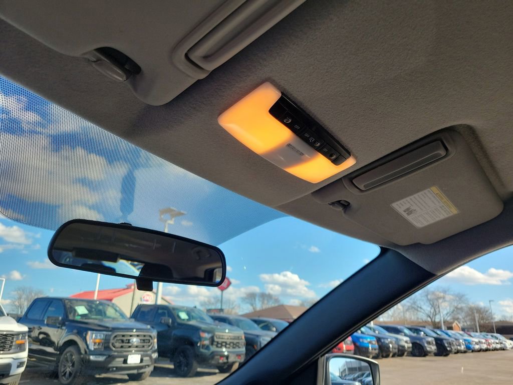 Used 2019 Nissan Kicks SV image 30