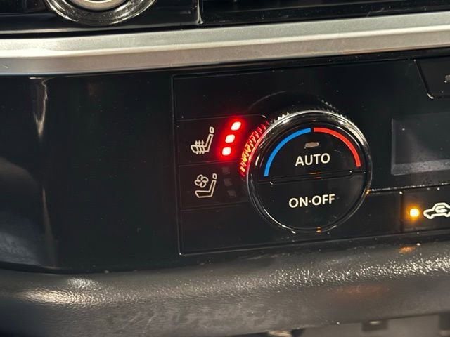 Used 2022 Nissan Pathfinder Platinum w/ Cargo Package image 29