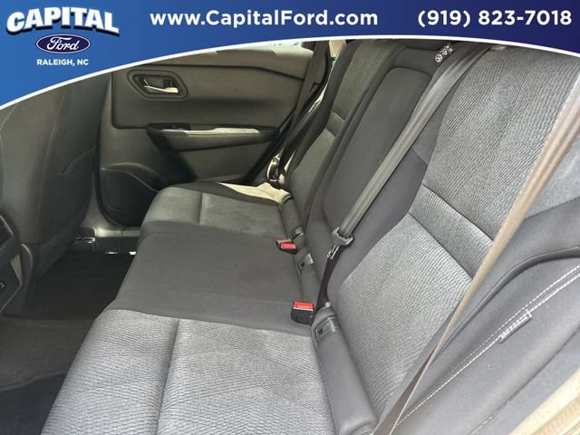 Used 2025 Nissan Rogue SV FWD image 18