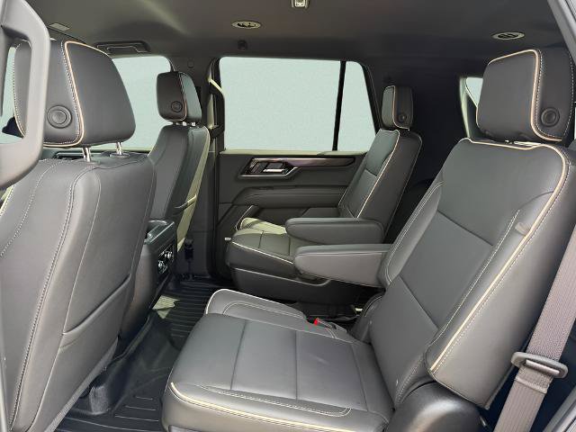 Used 2026 GMC Yukon Elevation AWD/4WD image 5