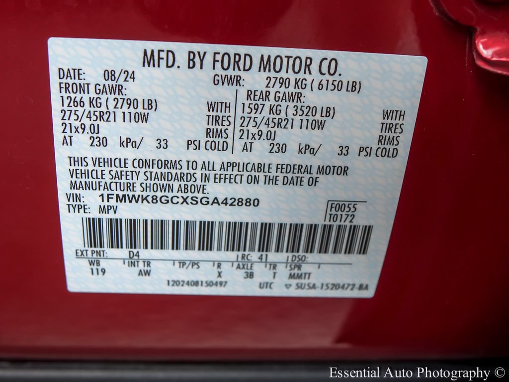 Certified 2025 Ford Explorer ST AWD/4WD image 29
