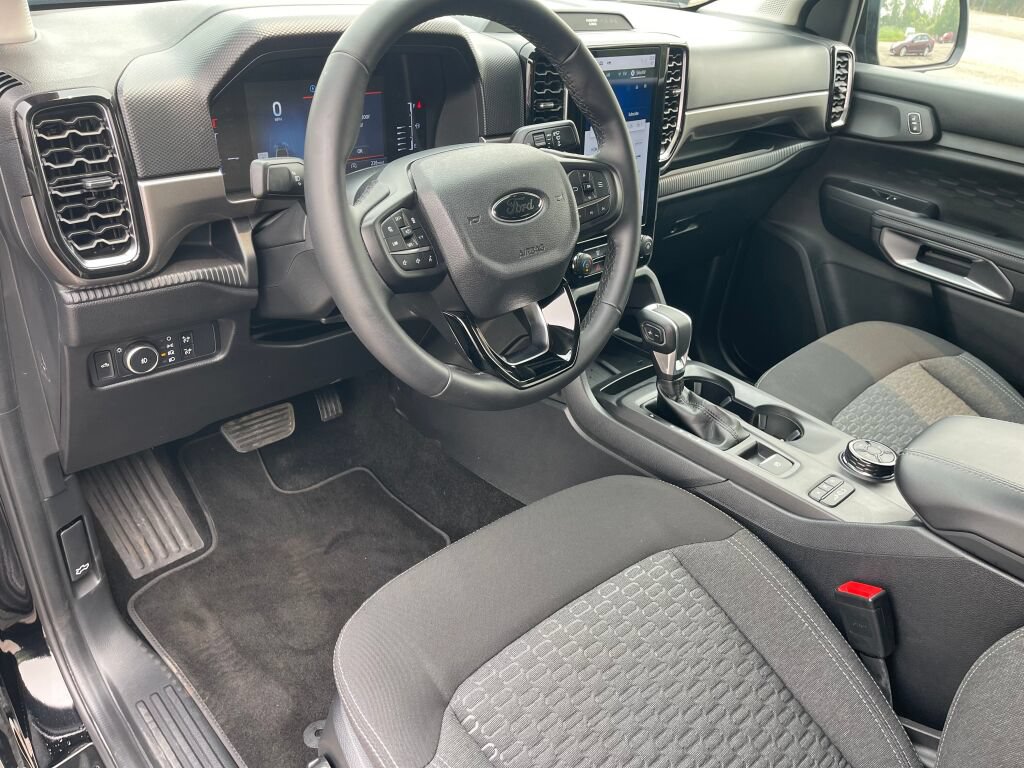 Certified 2025 Ford Ranger XLT w/ FX4 Off-Road Package AWD/4WD image 5