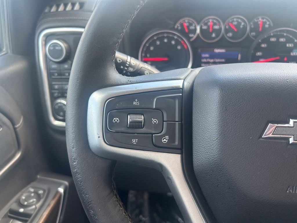Used 2022 Chevrolet Silverado 1500 LT Trail Boss w/ LPO, Dark Essentials Package AWD/4WD image 27