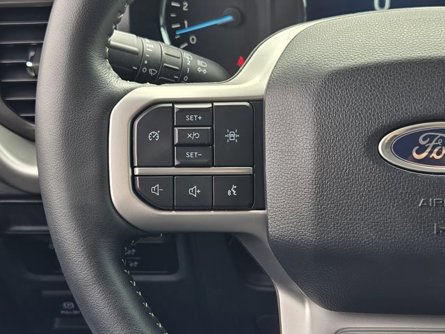 Certified 2024 Ford Expedition XLT RWD image 26