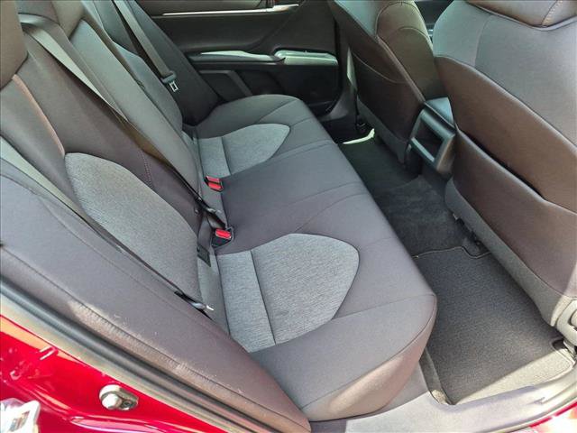 Used 2020 Toyota Camry LE FWD image 19