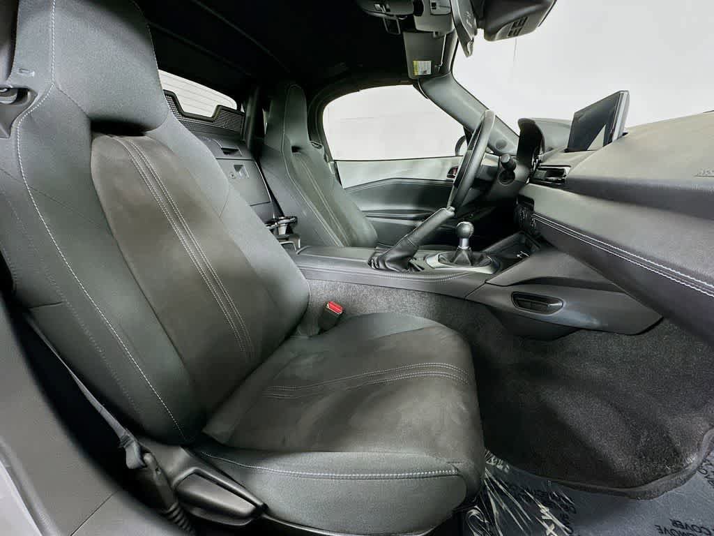 Used 2024 MAZDA MX-5 Miata Club RWD image 13