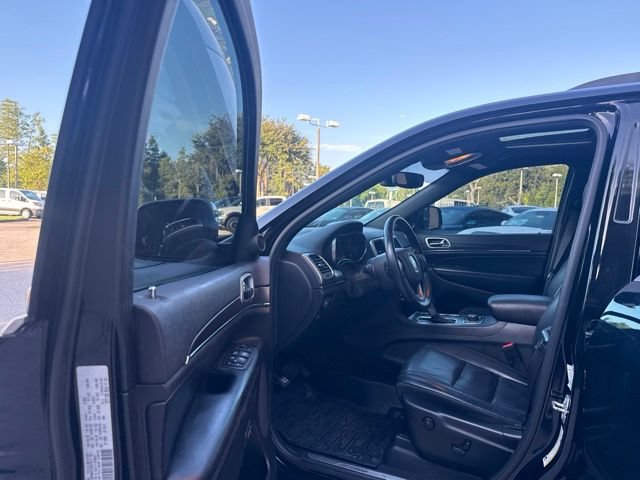 Used 2018 Jeep Grand Cherokee Limited AWD/4WD image 14