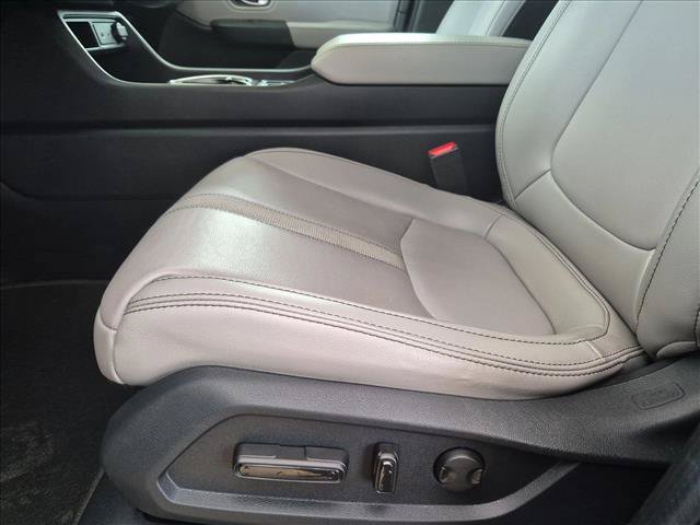 Used 2024 Honda Pilot Touring image 17